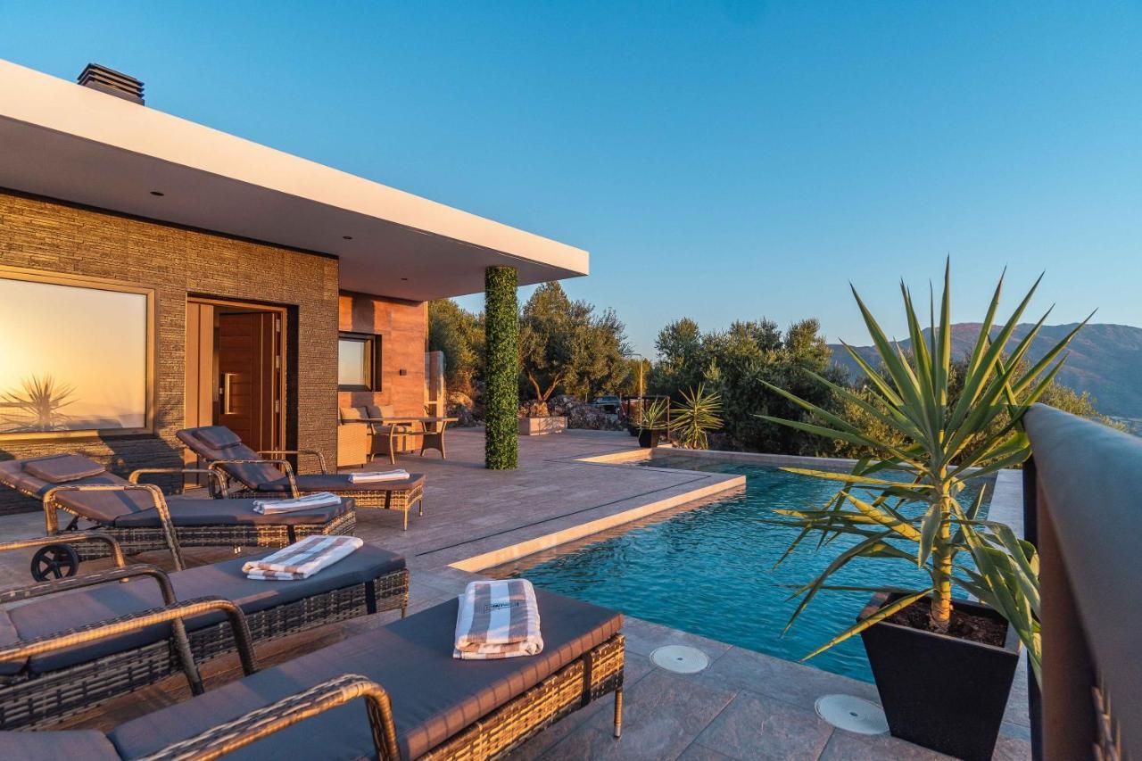 Villa Fahrenheit El Gastor Buitenkant foto
