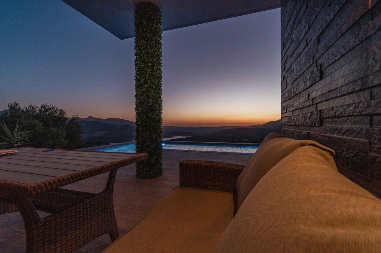 Villa Fahrenheit El Gastor Buitenkant foto
